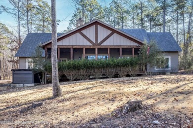 Welcoming Cottage in Willow Point! on Willow Point Golf and Country Club in Alabama - for sale on GolfHomes.com, golf home, golf lot