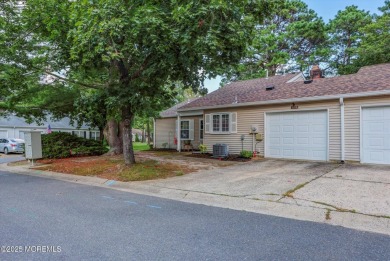 Welcome to this well-maintained street front Stratford model in on Leisure Village West Assoc. in New Jersey - for sale on GolfHomes.com, golf home, golf lot