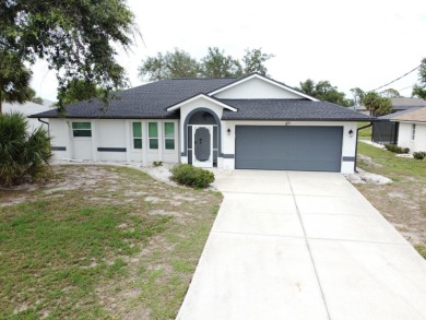 Under contract-accepting backup offers. Make your appointment on Pinemoor West Golf Club in Florida - for sale on GolfHomes.com, golf home, golf lot