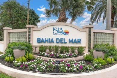 Welcome to your dream retreat! This stunning 2-bedroom on Isla Del Sol Yacht and Country Club in Florida - for sale on GolfHomes.com, golf home, golf lot