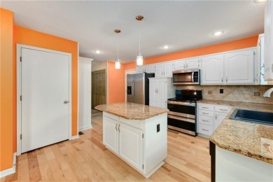 Welcome to 633 NE Saint Andrews Circle -- a beautifully on Lakewood Oaks Golf Club, Ltd. in Missouri - for sale on GolfHomes.com, golf home, golf lot