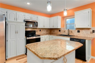 Welcome to 633 NE Saint Andrews Circle -- a beautifully on Lakewood Oaks Golf Club, Ltd. in Missouri - for sale on GolfHomes.com, golf home, golf lot