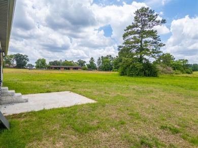 Welcome to 1710 Nashville St! Nestled on a picturesque half-acre on Russellville Country Club in Kentucky - for sale on GolfHomes.com, golf home, golf lot