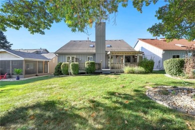 Welcome to 633 NE Saint Andrews Circle -- a beautifully on Lakewood Oaks Golf Club, Ltd. in Missouri - for sale on GolfHomes.com, golf home, golf lot