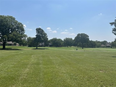 This premium lot is located on 7th fairway of beautiful Lake on Lake Kiowa Golf Course in Texas - for sale on GolfHomes.com, golf home, golf lot