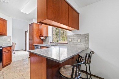 $32,000 price reduction + rate buydown (year 1) from lender--act on  in Oregon - for sale on GolfHomes.com, golf home, golf lot