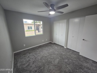 Turn-key, beautifully remodeled 2-bedroom & den & large 2-car on Cottonwood Country Club in Arizona - for sale on GolfHomes.com, golf home, golf lot