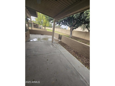 Turn-key, beautifully remodeled 2-bedroom & den & large 2-car on Cottonwood Country Club in Arizona - for sale on GolfHomes.com, golf home, golf lot