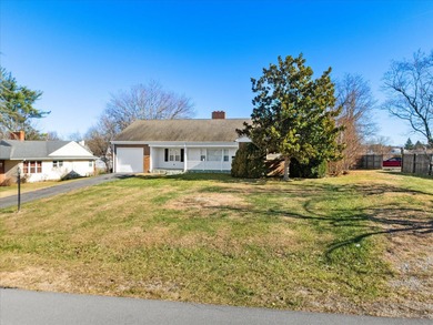 Spacious Pearisburg home featuring a lovely view of Angel's Rest on Giles Country Club Inc in Virginia - for sale on GolfHomes.com, golf home, golf lot