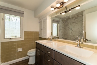 Fantastic contemporary3 Bedroom, 2.5 Bath lakefront colonial on Tanglewood National Golf Club in Ohio - for sale on GolfHomes.com, golf home, golf lot