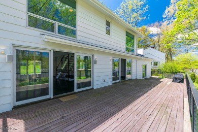 Fantastic contemporary3 Bedroom, 2.5 Bath lakefront colonial on Tanglewood National Golf Club in Ohio - for sale on GolfHomes.com, golf home, golf lot