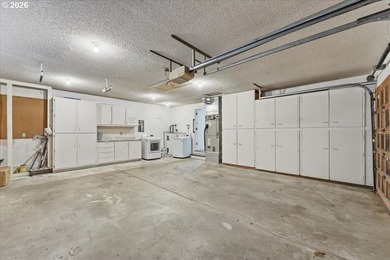 A beautifully remodeled, Mediterranean-inspired custom home on Club Green Meadows in Washington - for sale on GolfHomes.com, golf home, golf lot