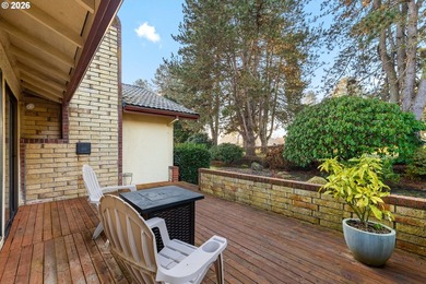 A beautifully remodeled, Mediterranean-inspired custom home on Club Green Meadows in Washington - for sale on GolfHomes.com, golf home, golf lot