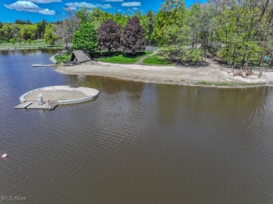 Fantastic contemporary3 Bedroom, 2.5 Bath lakefront colonial on Tanglewood National Golf Club in Ohio - for sale on GolfHomes.com, golf home, golf lot