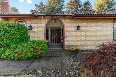 A beautifully remodeled, Mediterranean-inspired custom home on Club Green Meadows in Washington - for sale on GolfHomes.com, golf home, golf lot