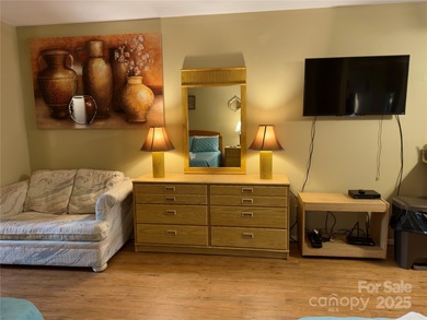 160 Whitney Blvd #7 in the Apple Valley Villas at Rumbling Bald on Rumbling Bald Resort on Lake Lure in North Carolina - for sale on GolfHomes.com, golf home, golf lot