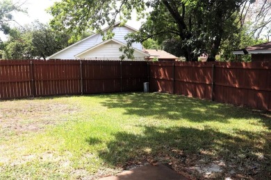 Beautifully updated 4-bedroom, 2-bath, 2-car garage home on Wright Park Municipal Golf Course in Texas - for sale on GolfHomes.com, golf home, golf lot
