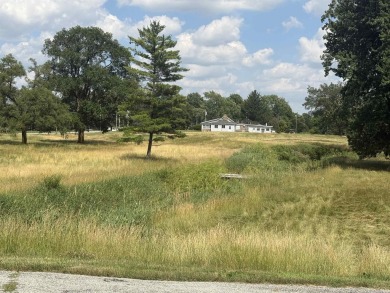 105 acres of rolling land previously Blackford Golf Club. Work on Blackford Golf Club in Indiana - for sale on GolfHomes.com, golf home, golf lot