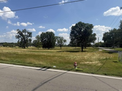 105 acres of rolling land previously Blackford Golf Club. Work on Blackford Golf Club in Indiana - for sale on GolfHomes.com, golf home, golf lot