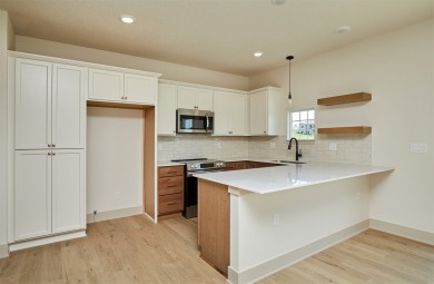Welcome to this beautifully designed new construction home on Osceola Country Club in Iowa - for sale on GolfHomes.com, golf home, golf lot
