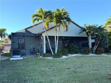 THIS LOVELY HOME IS A MUST SEE TO BELIEVE! This Lovely Home has on Gateway Golf and Country Club in Florida - for sale on GolfHomes.com, golf home, golf lot