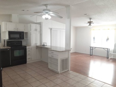 This updated 2 bed / 2 bath is move in ready.   Kitchen has new on Big Cypress Golf and Country Club in Florida - for sale on GolfHomes.com, golf home, golf lot
