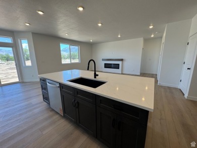 YOU'VE FOUND IT! DREAM HOME DREAM LOCATION *MOVE IN READY!!!** on Schneiters Riverside Golf Course in Utah - for sale on GolfHomes.com, golf home, golf lot
