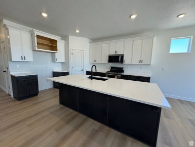 YOU'VE FOUND IT! DREAM HOME DREAM LOCATION *MOVE IN READY!!!** on Schneiters Riverside Golf Course in Utah - for sale on GolfHomes.com, golf home, golf lot