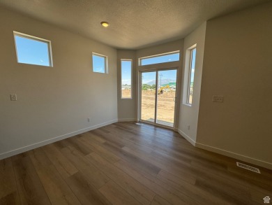 YOU'VE FOUND IT! DREAM HOME DREAM LOCATION *MOVE IN READY!!!** on Schneiters Riverside Golf Course in Utah - for sale on GolfHomes.com, golf home, golf lot
