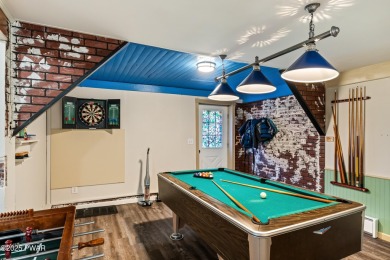 This beautifully maintained three bedroom, two and a half bath on The Hideout Golf in Pennsylvania - for sale on GolfHomes.com, golf home, golf lot