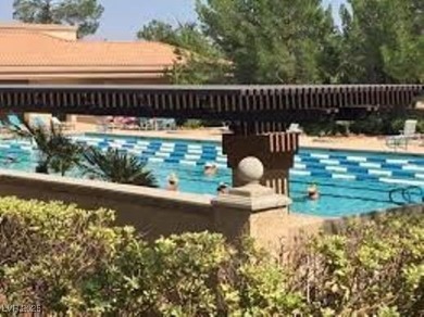 This popular 1,319 sq. ft. 2 bed, 2 bath Lancelot townhouse on Eagle Crest Golf Club in Nevada - for sale on GolfHomes.com, golf home, golf lot