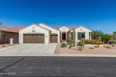 Step into the easy pace of Quail Creek living in this inviting on Quail Creek Country Club  in Arizona - for sale on GolfHomes.com, golf home, golf lot