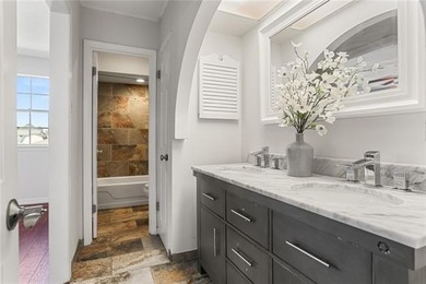 Dive into Kenner living with a sparkling pool and plenty of on Chateau Golf and Country Club in Louisiana - for sale on GolfHomes.com, golf home, golf lot