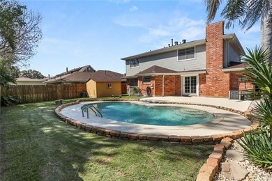 Dive into Kenner living with a sparkling pool and plenty of on Chateau Golf and Country Club in Louisiana - for sale on GolfHomes.com, golf home, golf lot