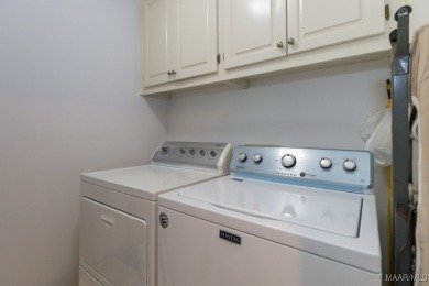 COVETED LAKEFRONT CUL-DE-SAC LIVING IN TOWNE LAKE. ENJOY on Arrowhead Country Club in Alabama - for sale on GolfHomes.com, golf home, golf lot