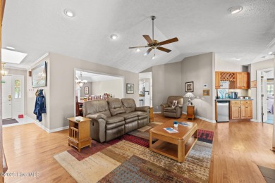 Beautifully Updated Brick Home in Fairfield Harbour.
This on Harbour Point Golf Club in North Carolina - for sale on GolfHomes.com, golf home, golf lot