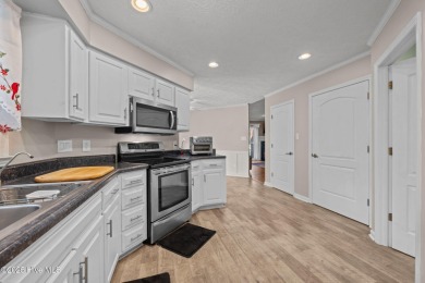 Beautifully Updated Brick Home in Fairfield Harbour.
This on Harbour Point Golf Club in North Carolina - for sale on GolfHomes.com, golf home, golf lot