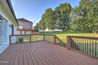 Welcome to a golfer's paradise where everyday living meets on The Crossings Golf Club in Tennessee - for sale on GolfHomes.com, golf home, golf lot