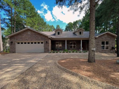 Impeccably maintained 4BR 3 bath, 2822 sf home on Isabella Golf on Isabella Golf Course  in Arkansas - for sale on GolfHomes.com, golf home, golf lot