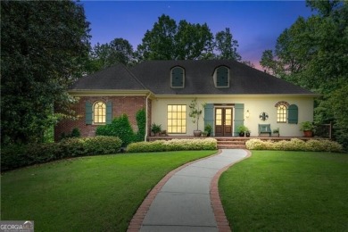 Stunning 3 bedroom, 3.5 bath ranch over basement with exquisite on Atlanta Athletic Club in Georgia - for sale on GolfHomes.com, golf home, golf lot