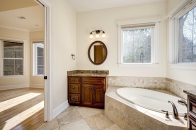 Exceptional value in Mount Vintage - 5400 sq ft of beautiful on Mount Vintage Plantation and Golf Club  in South Carolina - for sale on GolfHomes.com, golf home, golf lot