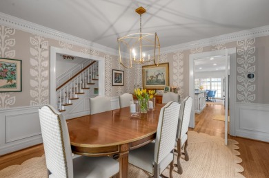 Welcome to this charming 1.5-story home in the highly on Idle Hour Country Club in Kentucky - for sale on GolfHomes.com, golf home, golf lot