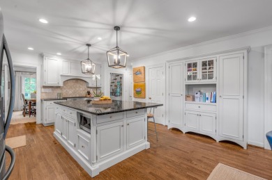 Welcome to this charming 1.5-story home in the highly on Idle Hour Country Club in Kentucky - for sale on GolfHomes.com, golf home, golf lot