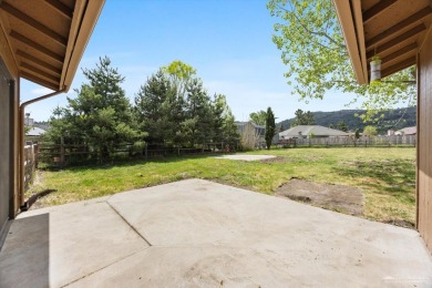 This beautifully updated 3-bedroom, 2-bathroom home offers 1,214 on Oak Tree Country Club in California - for sale on GolfHomes.com, golf home, golf lot