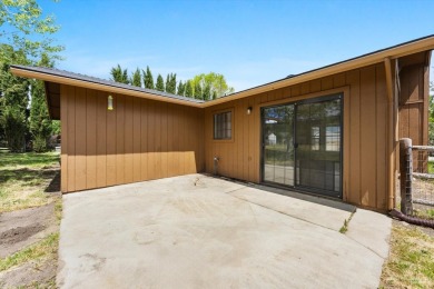 This beautifully updated 3-bedroom, 2-bathroom home offers 1,214 on Oak Tree Country Club in California - for sale on GolfHomes.com, golf home, golf lot