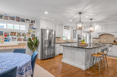 Welcome to this charming 1.5-story home in the highly on Idle Hour Country Club in Kentucky - for sale on GolfHomes.com, golf home, golf lot