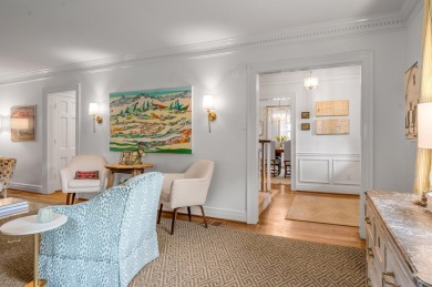 Welcome to this charming 1.5-story home in the highly on Idle Hour Country Club in Kentucky - for sale on GolfHomes.com, golf home, golf lot