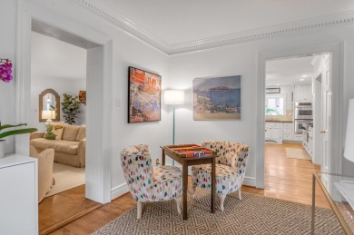 Welcome to this charming 1.5-story home in the highly on Idle Hour Country Club in Kentucky - for sale on GolfHomes.com, golf home, golf lot