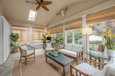 Welcome to this charming 1.5-story home in the highly on Idle Hour Country Club in Kentucky - for sale on GolfHomes.com, golf home, golf lot