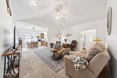 Move-in-ready one level condo tucked away on a quiet cul-de-sac on Lake Tansi Village Country Club in Tennessee - for sale on GolfHomes.com, golf home, golf lot